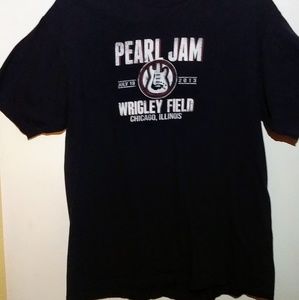 Pearl Jam concert T-shirt, Wrigley Field 2013